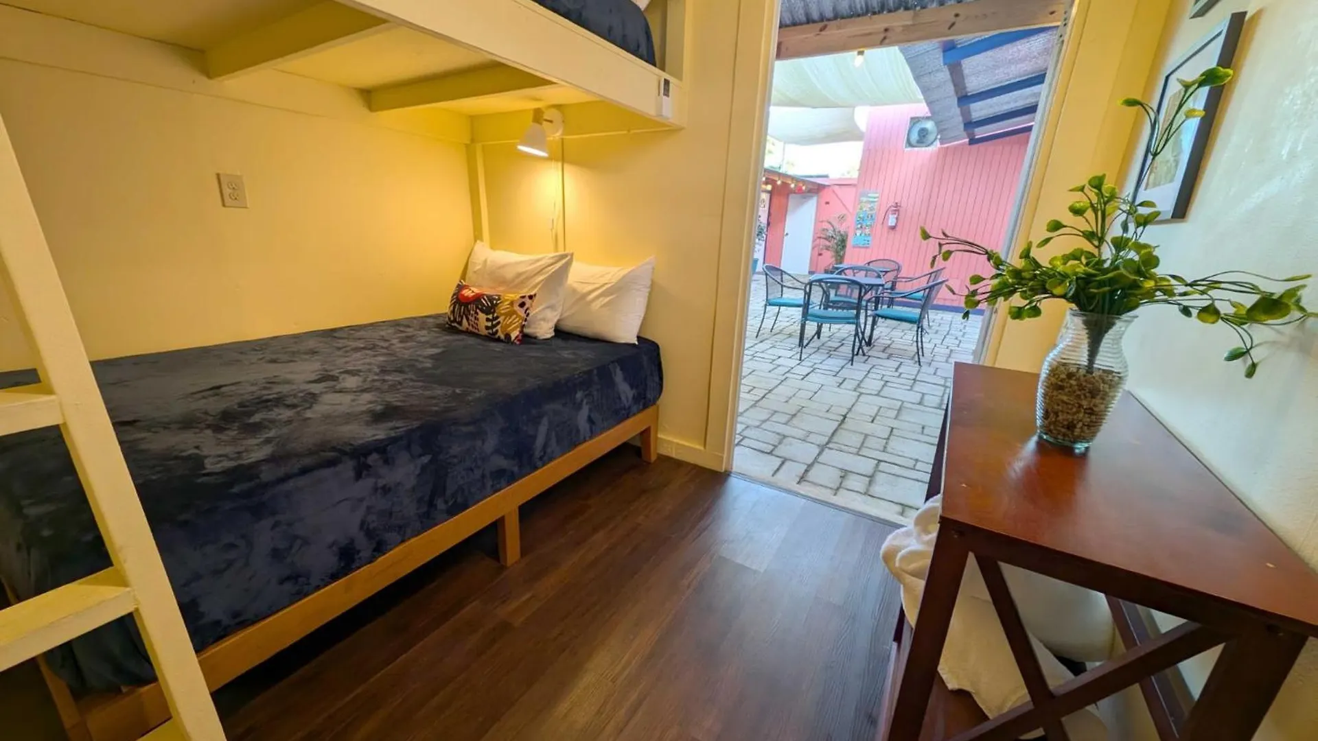 ויסקז Waterside Inn פוארטו ריקו